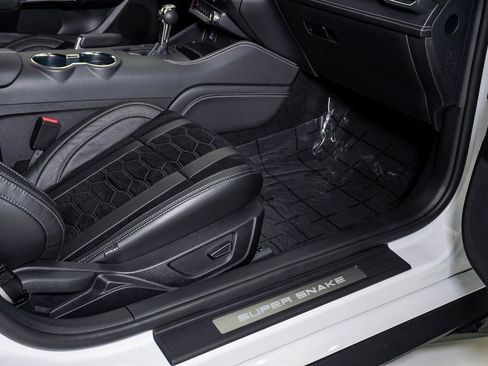 Used 2024 Ford Mustang GT Premium w/ GT Performance Package image 25