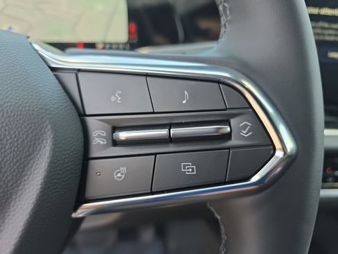 New 2026 Chevrolet Equinox LT w/ Safety and Technology Package AWD/4WD image 18