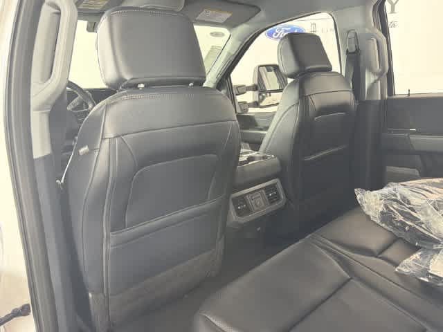 New 2026 Ford F250 Lariat w/ Black Appearance Package AWD/4WD image 21