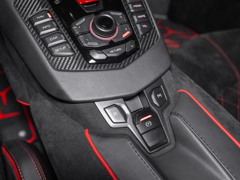 Used 2021 Lamborghini Aventador SVJ AWD/4WD image 49