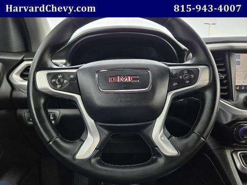 Used 2023 GMC Acadia SLT image 17