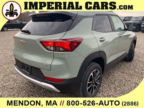 New 2026 Chevrolet TrailBlazer LT w/ LT Cold Weather Package AWD/4WD image 11