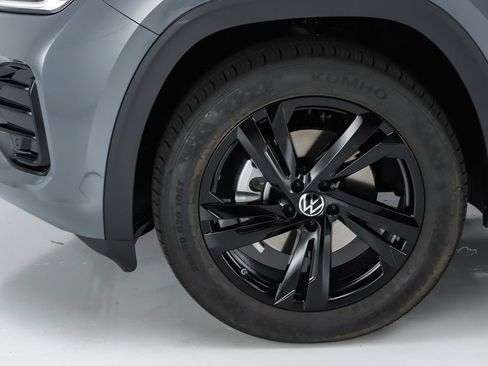 New 2026 Volkswagen Atlas Cross Sport SEL R-Line AWD/4WD image 44