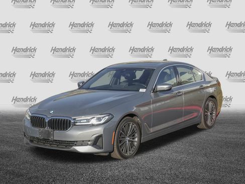 Certified 2023 BMW 530i xDrive w/ Premium Package image 5