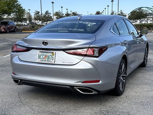 Used 2025 Lexus ES 350 w/ Premium Package image 11