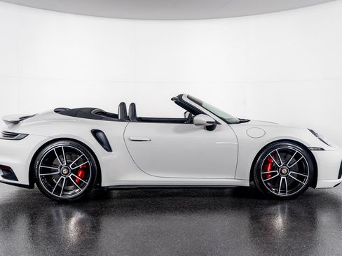 Used 2022 Porsche 911 Turbo image 6
