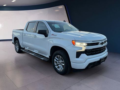Used 2024 Chevrolet Silverado 1500 RST w/ Z71 Off-Road Package AWD/4WD image 7