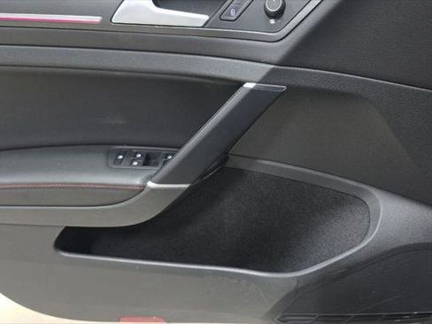 Used 2018 Volkswagen GTI SE w/ SE Leather Package FWD image 17