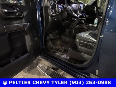 Used 2020 Chevrolet Silverado 2500 LTZ w/ LTZ Premium Package image 14