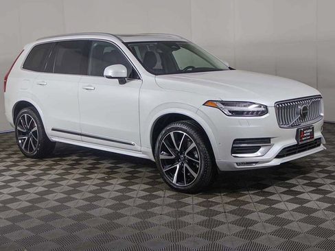 Used 2025 Volvo XC90 B5 Plus AWD/4WD image 57