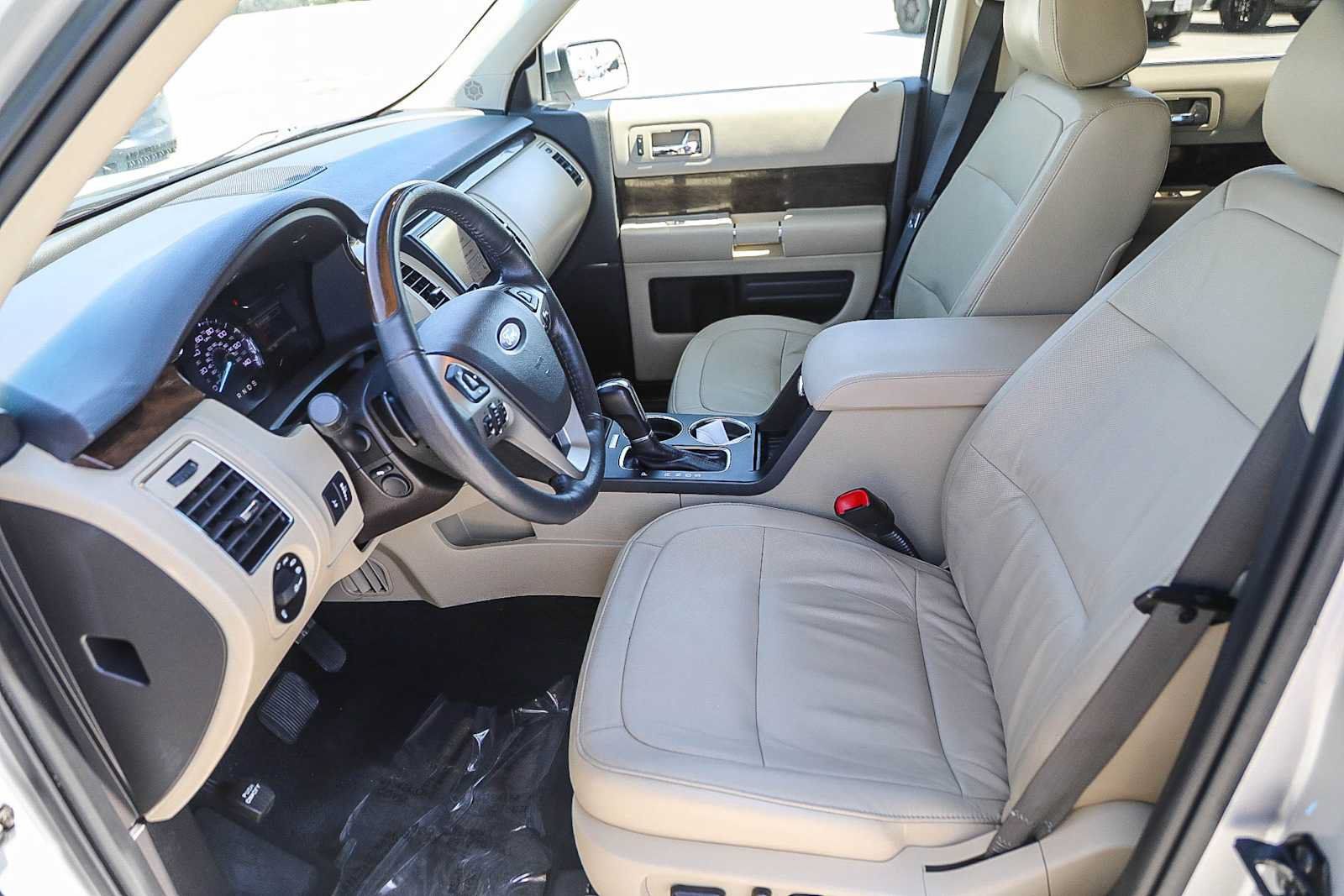 Used 2019 Ford Flex Limited AWD/4WD image 17