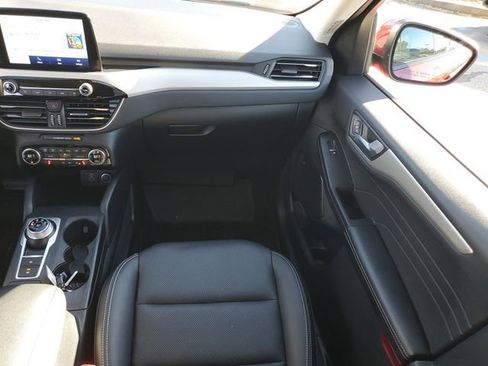 Used 2021 Ford Escape SEL image 19