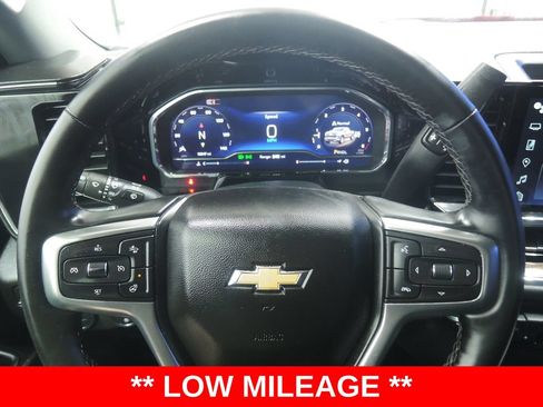 Used 2025 Chevrolet Silverado 1500 LT AWD/4WD image 14