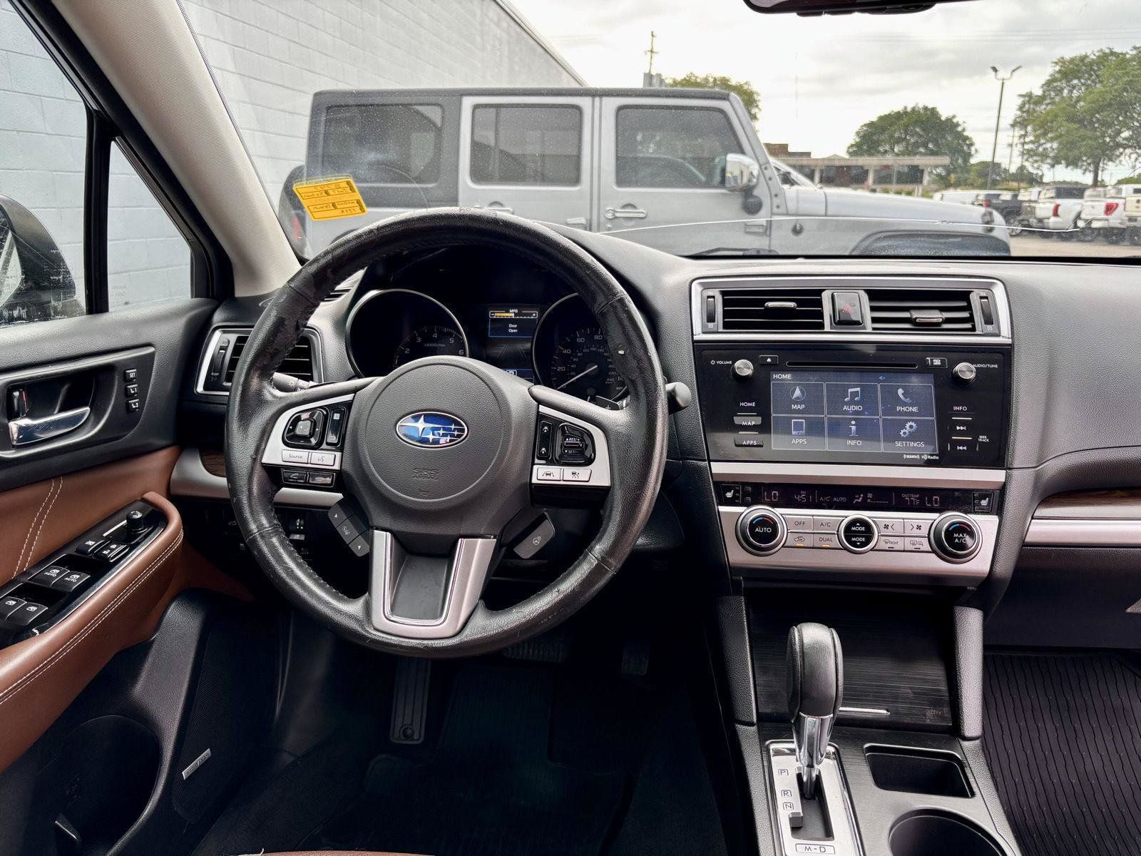 Used 2017 Subaru Outback 2.5i Touring w/ Popular Package #5A AWD/4WD image 2
