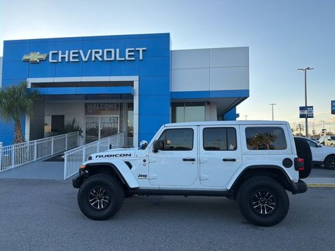 Used 2024 Jeep Wrangler Unlimited Rubicon image 5