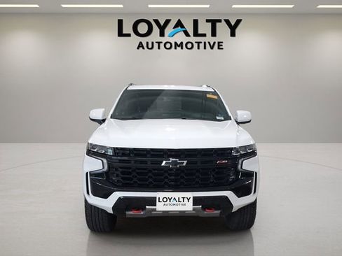 Used 2024 Chevrolet Tahoe Z71 w/ Luxury Package AWD/4WD image 8