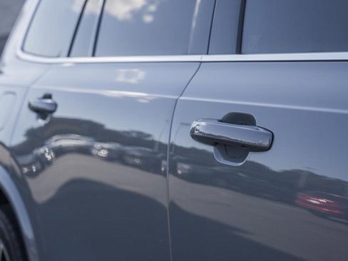 Used 2020 Volvo XC90 T6 Momentum image 20