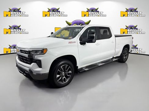 Used 2022 Chevrolet Silverado 1500 LT AWD/4WD image 1