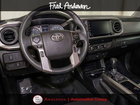 Used 2021 Toyota Tacoma SR5 w/ SR5 Appearance Package (SM) AWD/4WD image 6