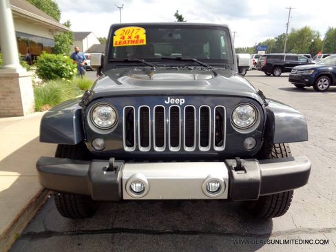 Used 2017 Jeep Wrangler Unlimited Sahara w/ Quick Order Package 24E Chief AWD/4WD image 19