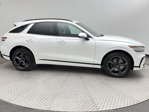 Certified 2026 Genesis GV70 3.5T Sport Prestige image 9