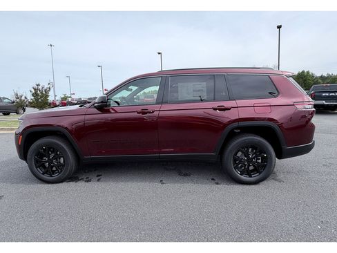 New 2026 Jeep Grand Cherokee L 2WD image 5