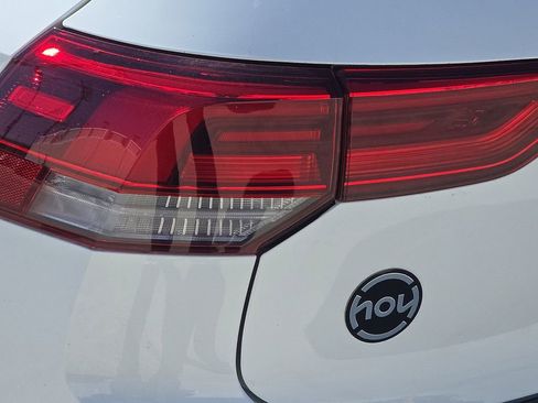 New 2026 Volkswagen Golf image 9