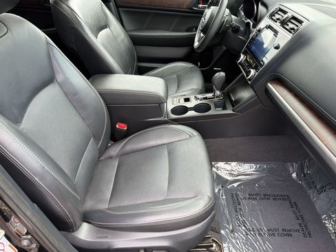 Used 2019 Subaru Outback 2.5i Limited AWD/4WD image 27