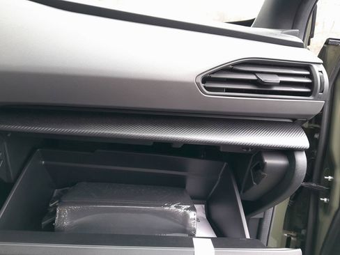 Certified 2025 Subaru Crosstrek 2.5i Sport image 34