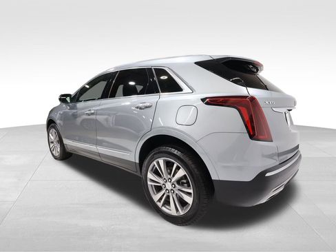 Certified 2025 Cadillac XT5 Premium Luxury image 2
