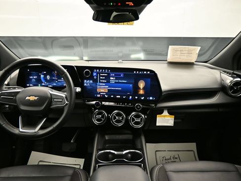 Used 2024 Chevrolet Blazer EV LT AWD/4WD image 14