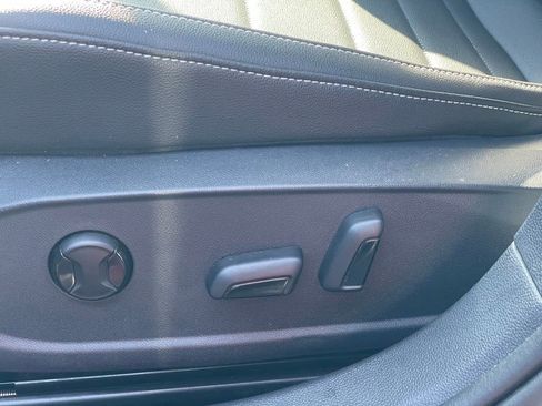 Certified 2023 Volkswagen Jetta SE w/ Panoramic Sunroof Package image 12