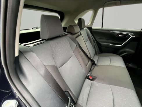 Used 2025 Toyota RAV4 XLE AWD/4WD image 22