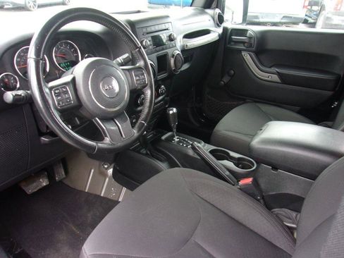 Used 2016 Jeep Wrangler Sport w/ Quick Order Package 24S AWD/4WD image 6