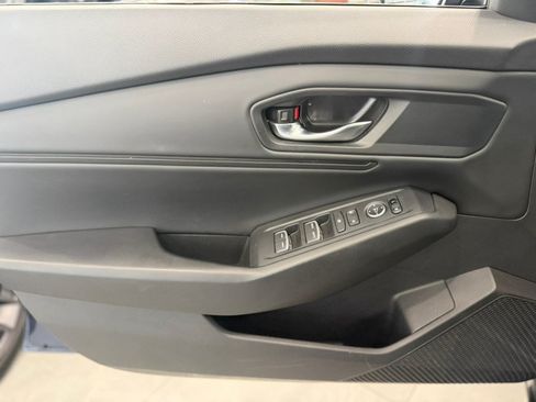 Used 2023 Honda Accord EX image 9