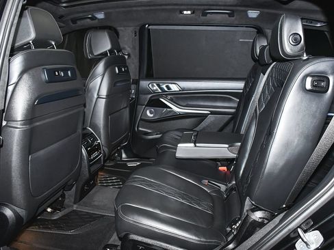 Used 2021 BMW X7 M50i w/ Dynamic Handling Package AWD/4WD image 61