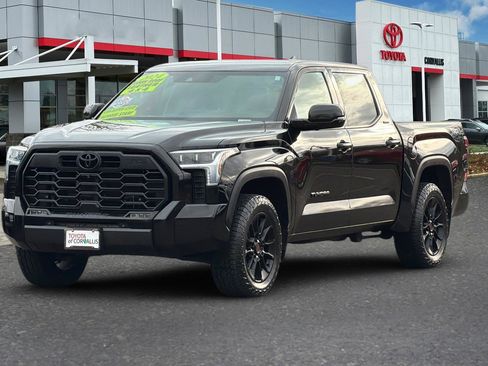 Used 2024 Toyota Tundra Limited w/ TRD Off-Road Package image 8