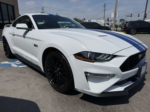 Used 2019 Ford Mustang GT Premium w/ GT Performance Package RWD image 3