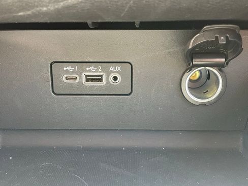 Used 2025 Nissan Altima 2.5 SV image 10