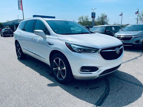 Used 2019 Buick Enclave Essence AWD/4WD image 9