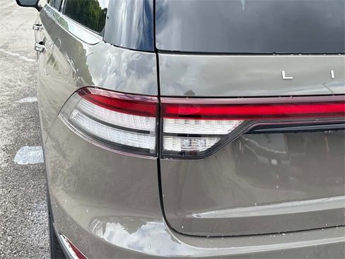 New 2025 Lincoln Aviator Reserve w/ Equipment Group 201A image 12
