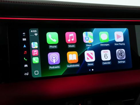 Certified 2025 Porsche Macan 4 Electric image 17