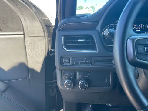 Used 2021 Chevrolet Tahoe Premier image 18