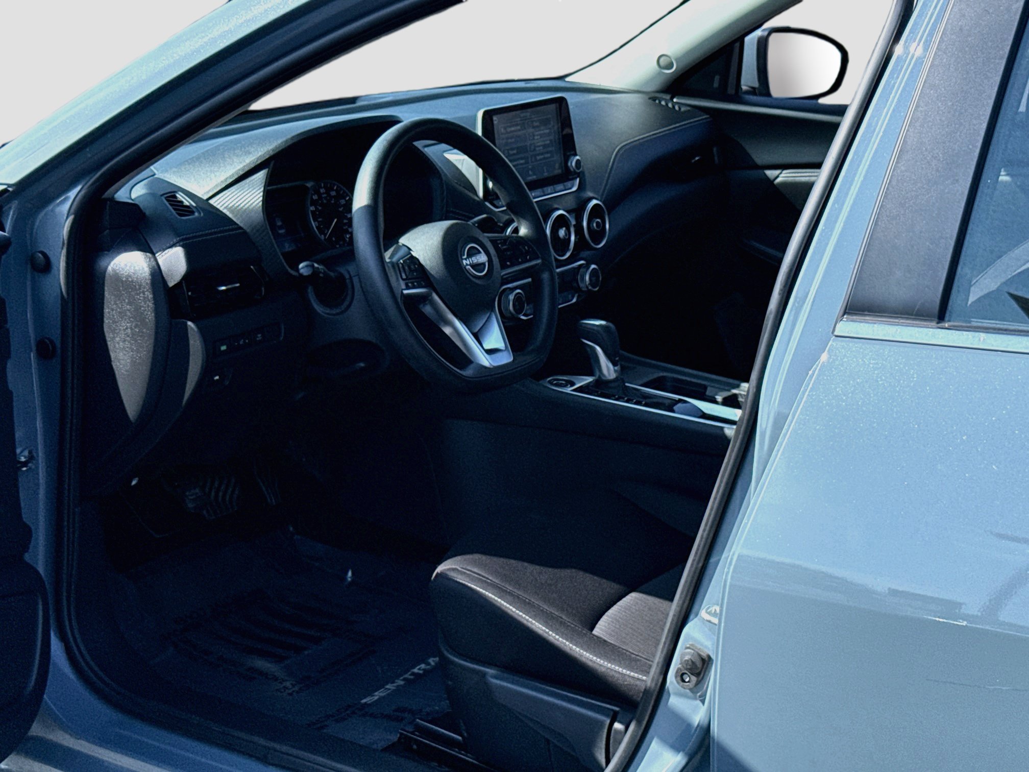 Used 2024 Nissan Sentra SV FWD image 11