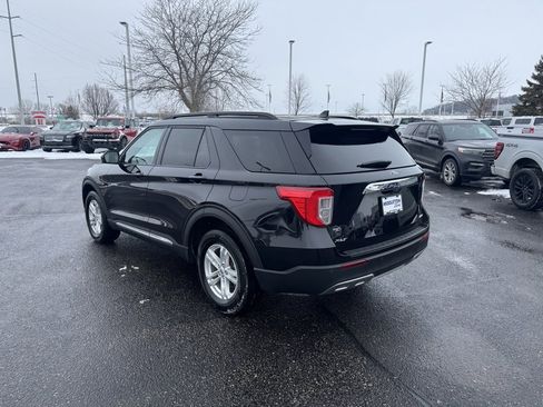 Certified 2023 Ford Explorer XLT w/ Equipment Group 202A image 9