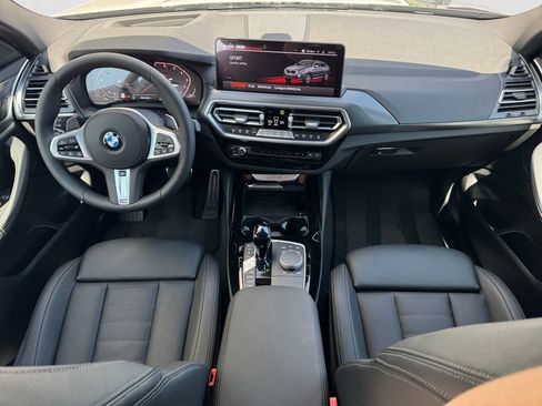 Used 2025 BMW X4 xDrive30i w/ Premium Package AWD/4WD image 12