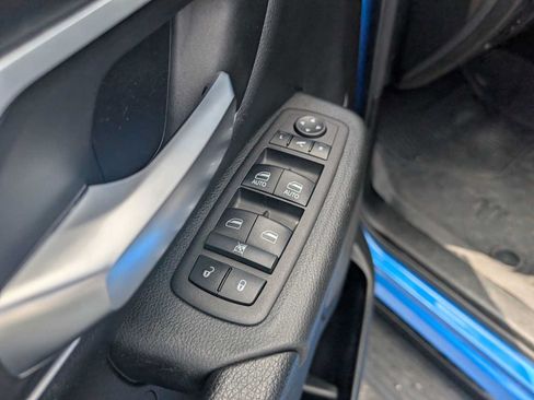 Used 2023 RAM 1500 Big Horn AWD/4WD image 10