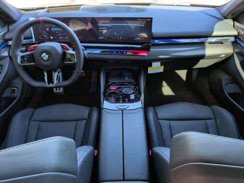 Used 2026 BMW M5 w/ Carbon Package image 29