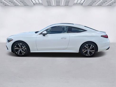 Used 2026 Mercedes-Benz CLE 300 4MATIC Coupe image 8