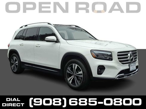 Used 2026 Mercedes-Benz GLB 250 4MATIC image 1